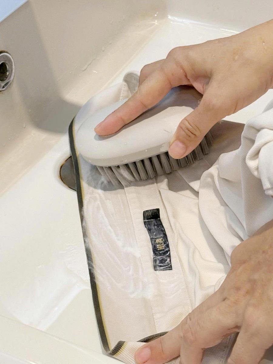 Bàn Chải Giặt Nhỏ